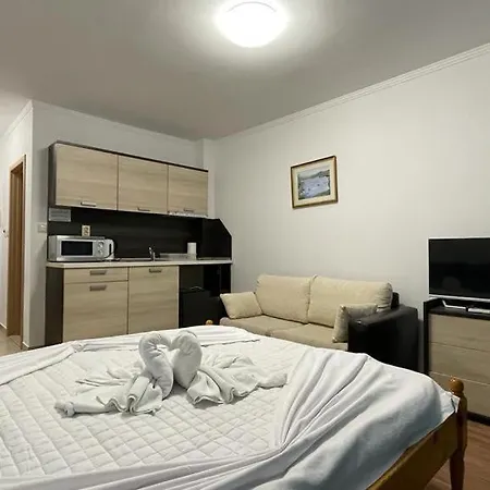 Apartment Summer Breeze 503 Private Sunny